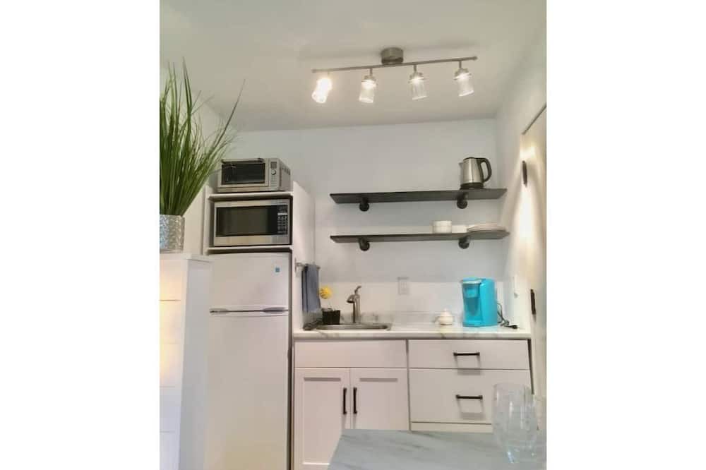 Photo of Kitchen in Cornwall Park