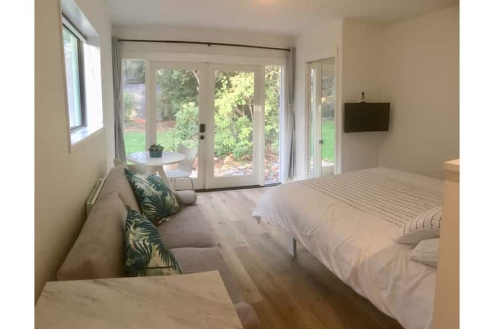 Photo of Bedroom in Cornwall Park