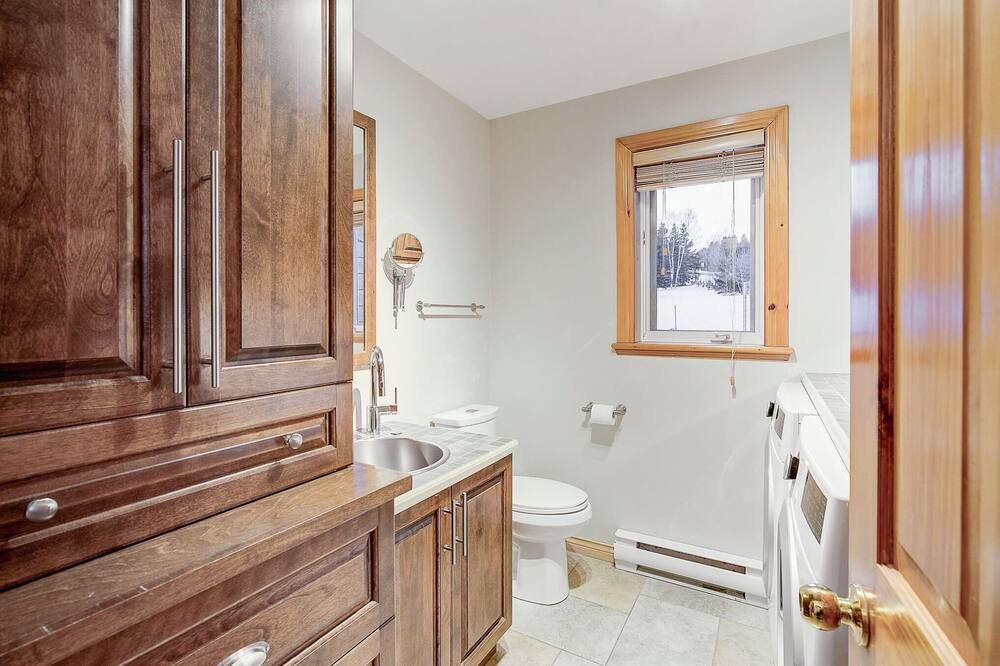 Photo of Bathroom in Baie-St-Paul