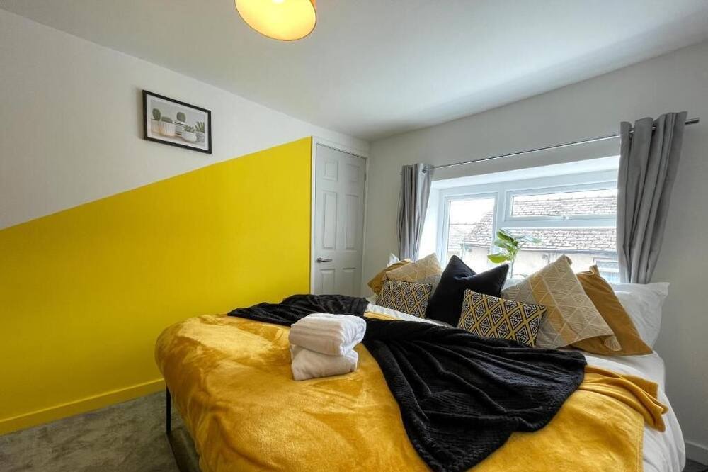 Photo of Bedroom in Ebbw Vale