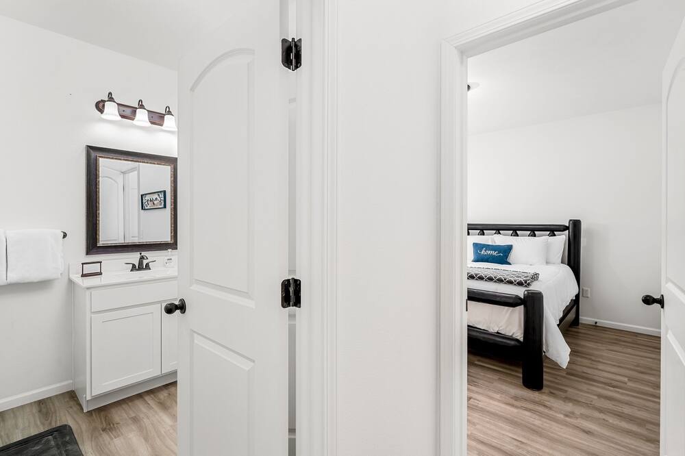 Photo of Bedroom in Lampe