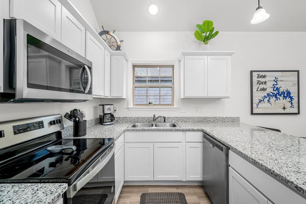 Photo of Kitchen in Lampe