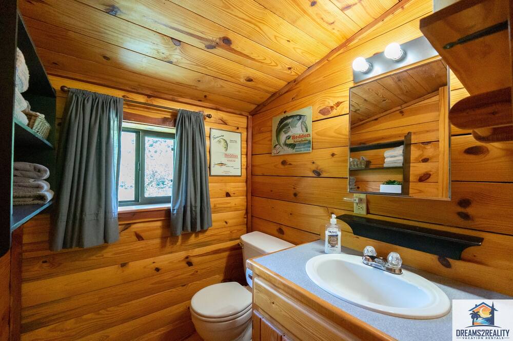 Photo of Bathroom in Mountain View