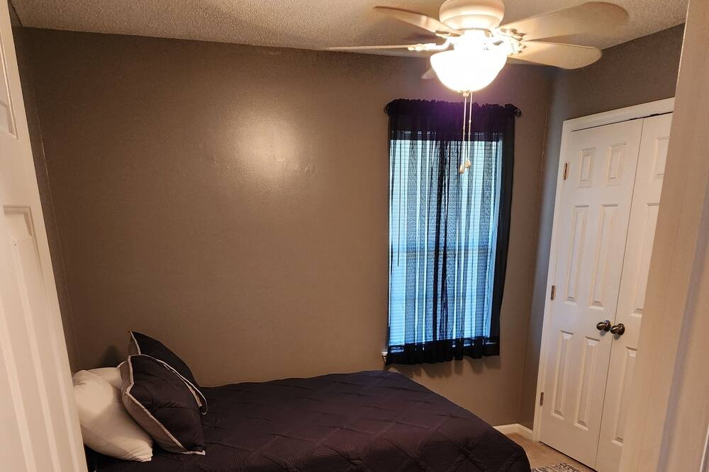 Photo of Bedroom in Richlands