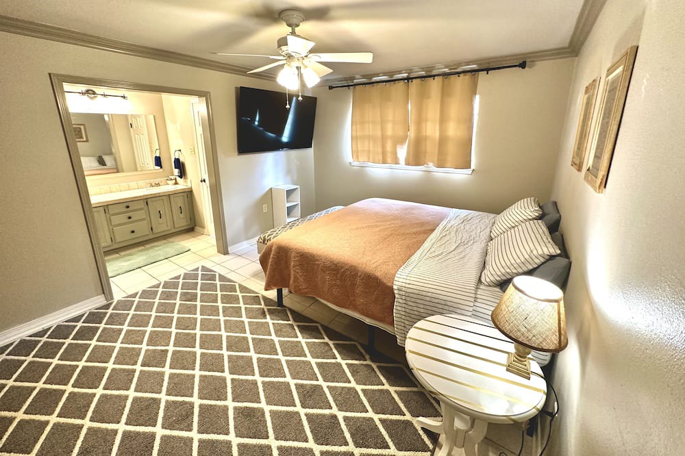 Photo of Bedroom in Thibodaux