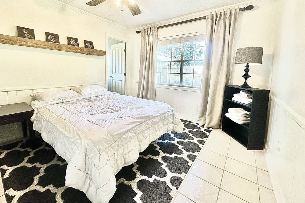 Photo of Bedroom in Thibodaux