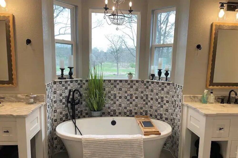 Photo of Bathroom in Tyler