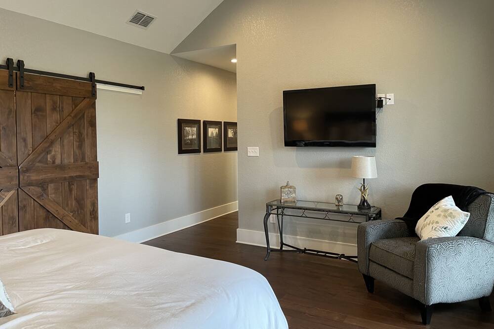 Photo of Bedroom in Tyler