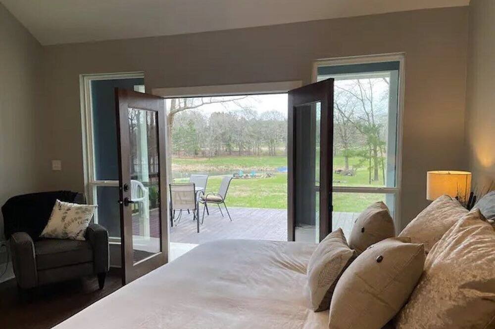 Photo of Bedroom in Tyler