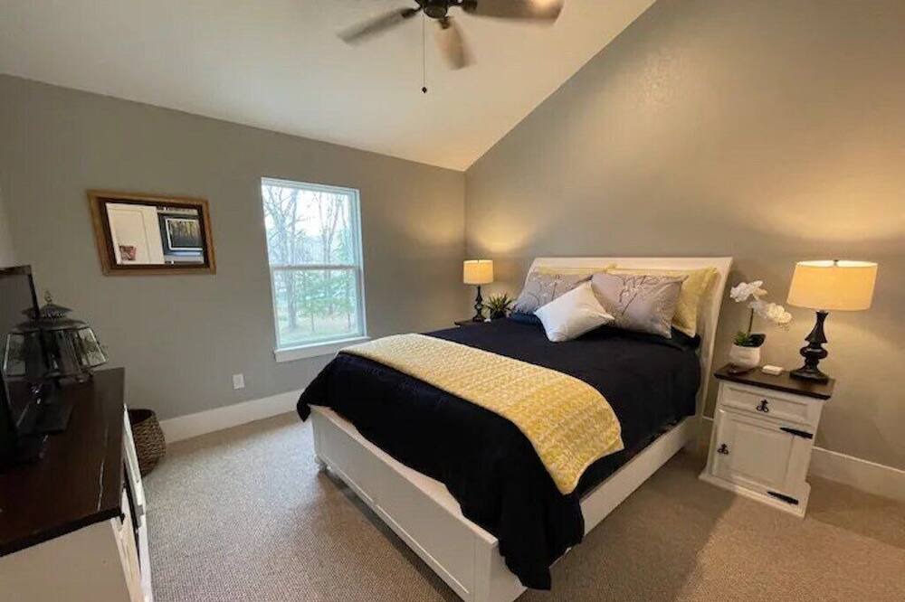 Photo of Others in Tyler