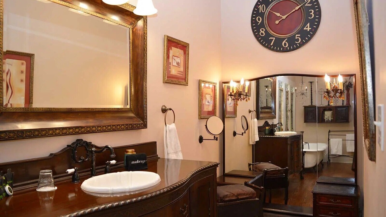 Photo of Bathroom in Jasper