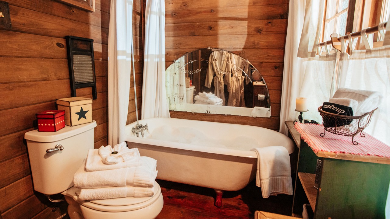 Photo of Bathroom in Jasper