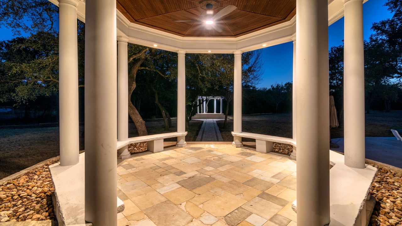 Photo of Outdoor in Shady Hollow