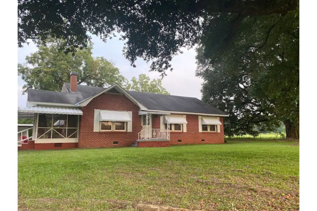 Photo of Outdoor in Laurel