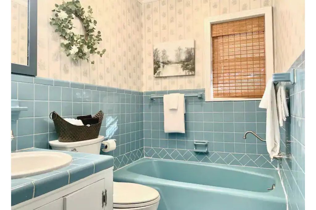 Photo of Bathroom in Laurel
