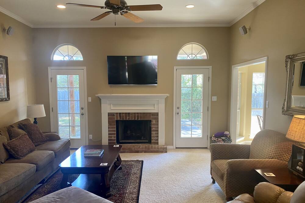 Photo of Livingroom in Shreveport