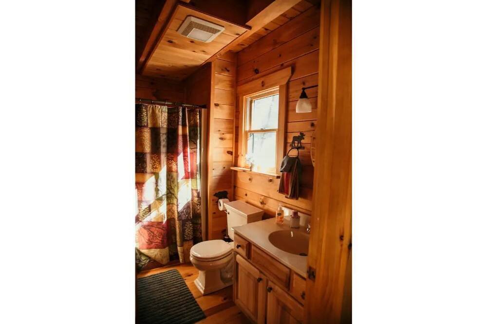 Photo of Bathroom in Beach Lake