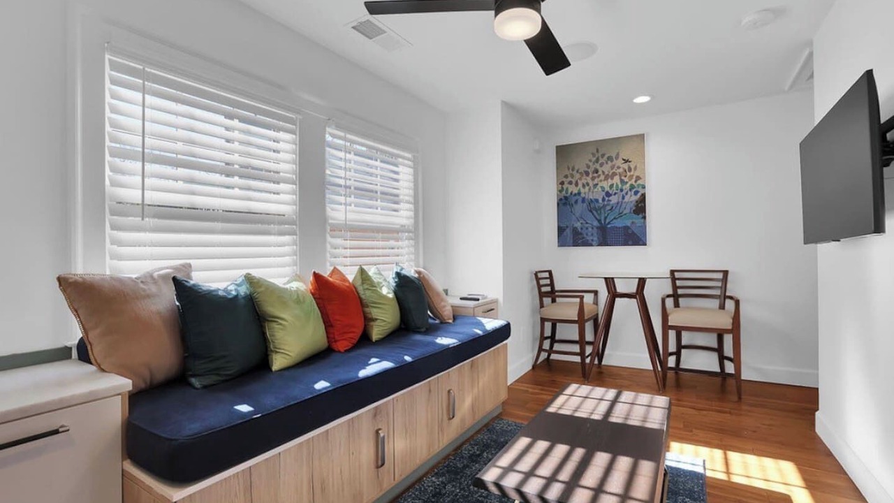 Photo of Livingroom in West End