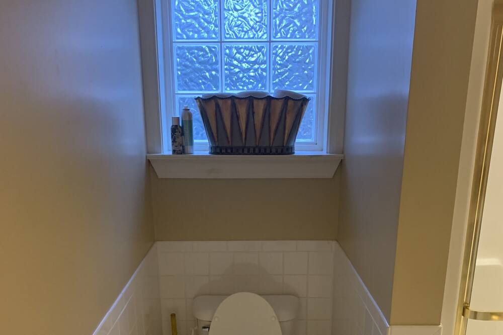 Photo of Bathroom in Eufaula