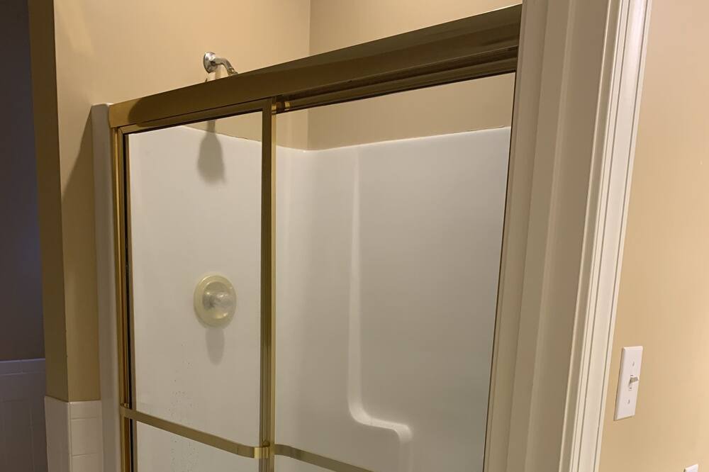 Photo of Bathroom in Eufaula