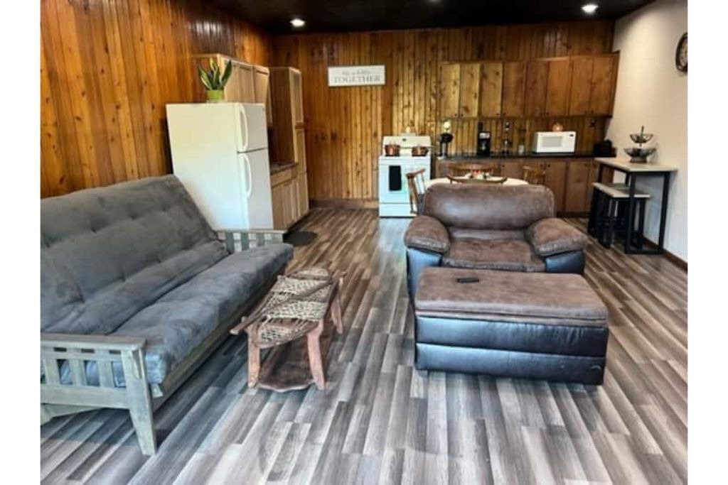 Photo of Livingroom in Elkins