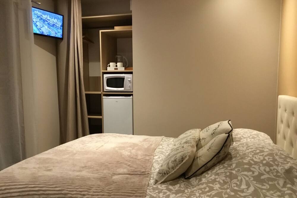 Photo of Bedroom in Cordebugle