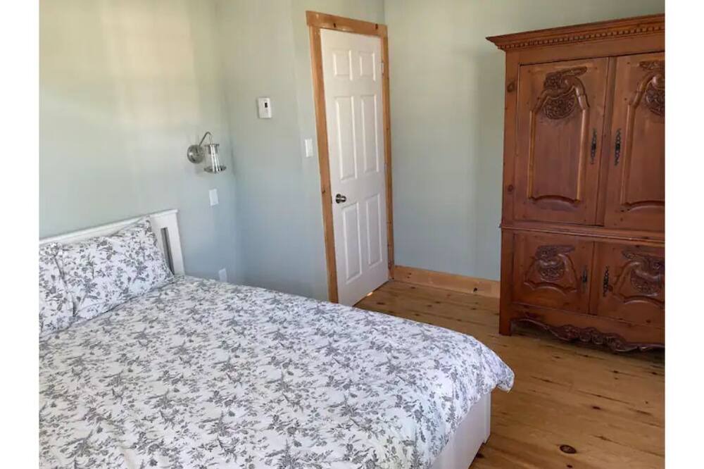 Photo of Bedroom in Stanstead Township