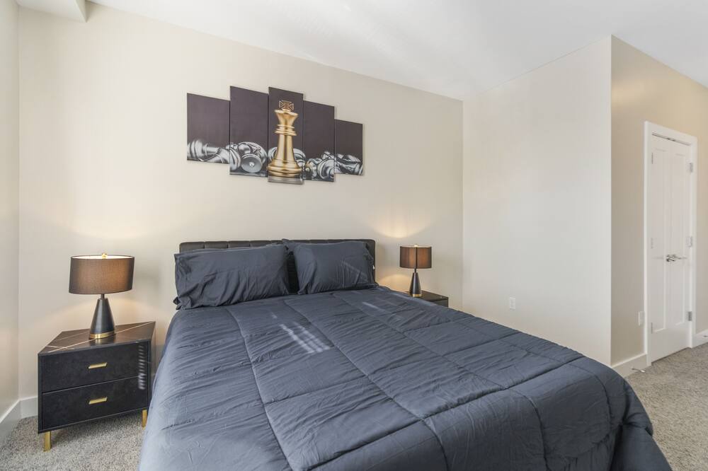 Photo of Bedroom in Downtown