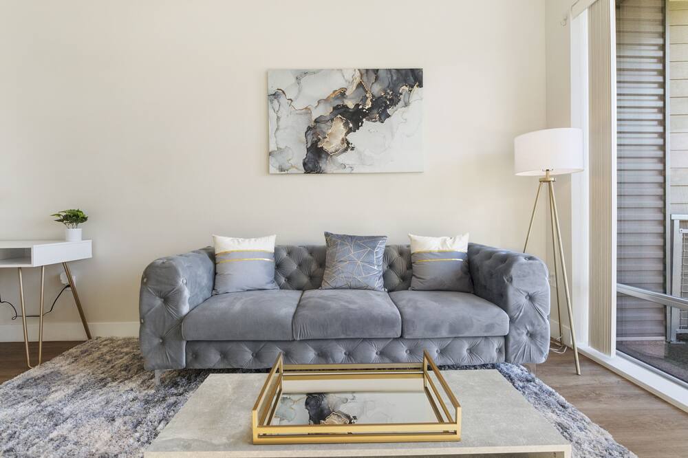 Photo of Livingroom in Downtown