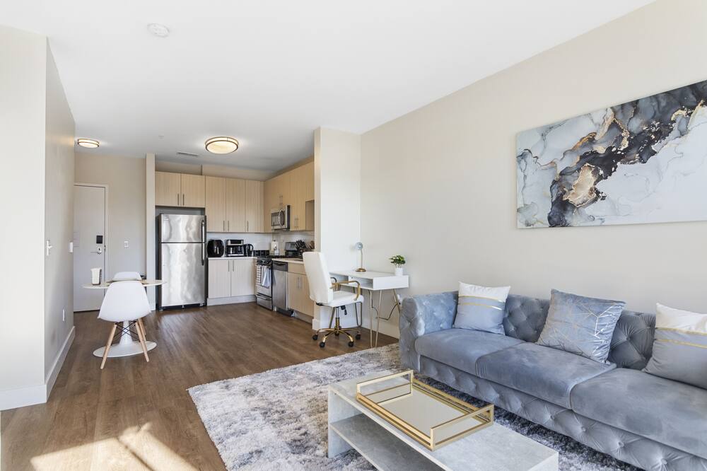 Photo of Livingroom in Downtown