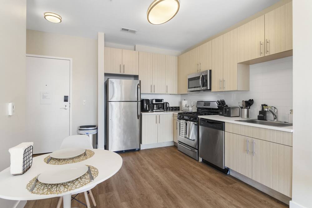 Photo of Livingroom in Downtown