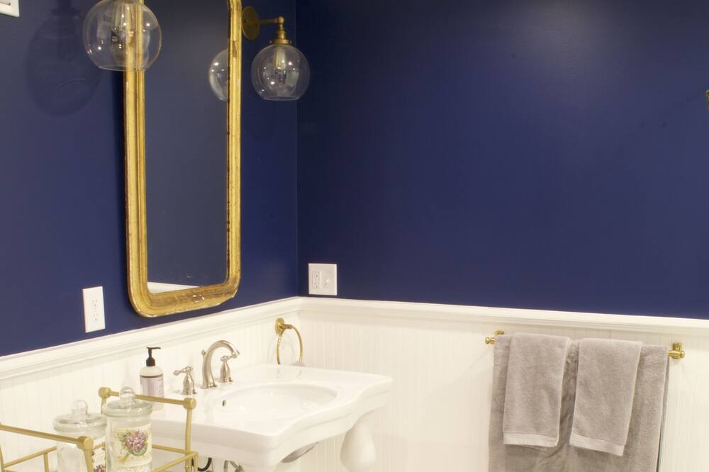 Photo of Bathroom in Historic Montford