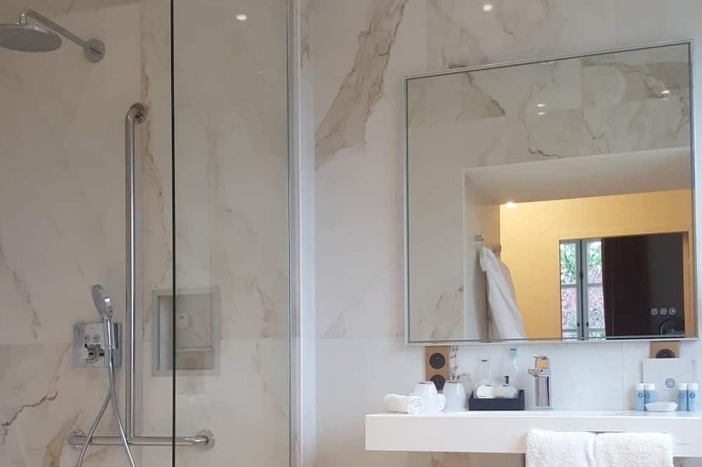 Photo of Bathroom in Varilhes