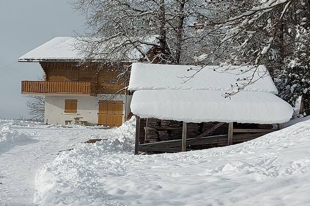 Photo of Outdoor in Les Planches-en-Montagne