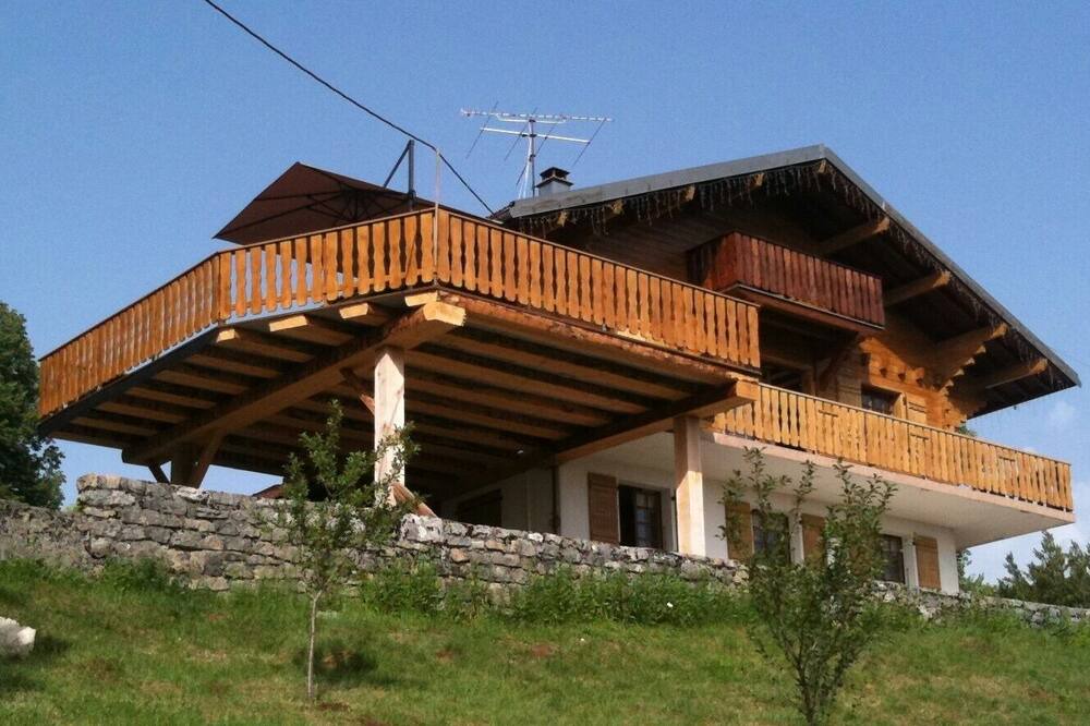 Photo of Outdoor in Les Planches-en-Montagne