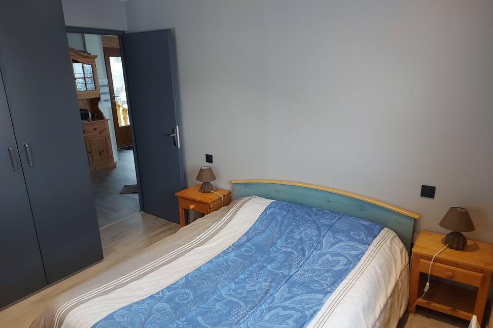 Photo of Bedroom in Les Planches-en-Montagne