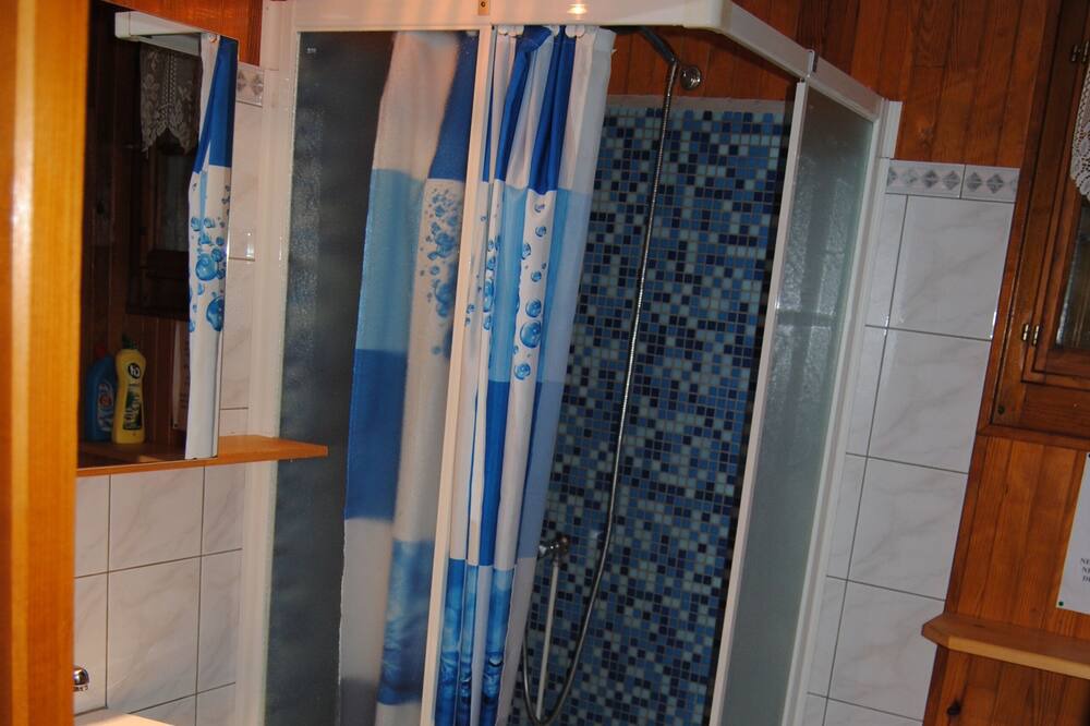 Photo of Bathroom in Les Planches-en-Montagne