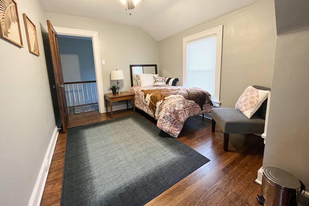 Photo of Bedroom in Youngstown