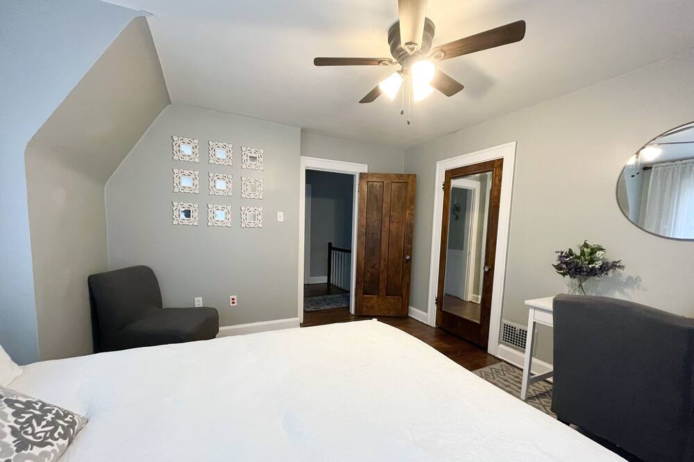 Photo of Bedroom in Youngstown