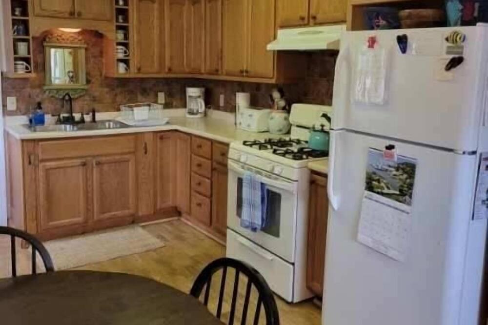 Photo of Kitchen in Sylvan Beach