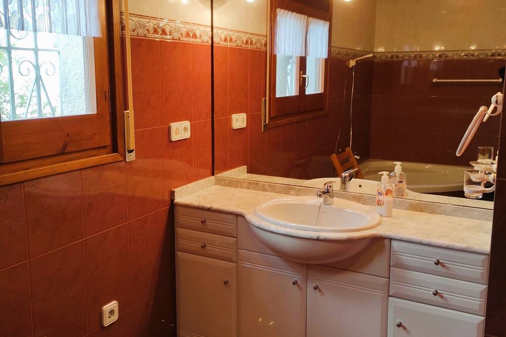 Photo of Bathroom in Rustical Mont-roig