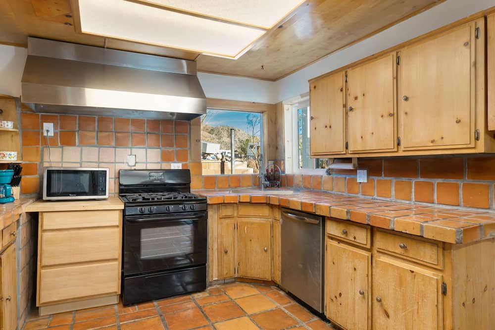 Photo of Kitchen in Morongo Valley