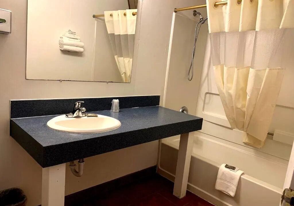 Photo of Bathroom in Rice Hill