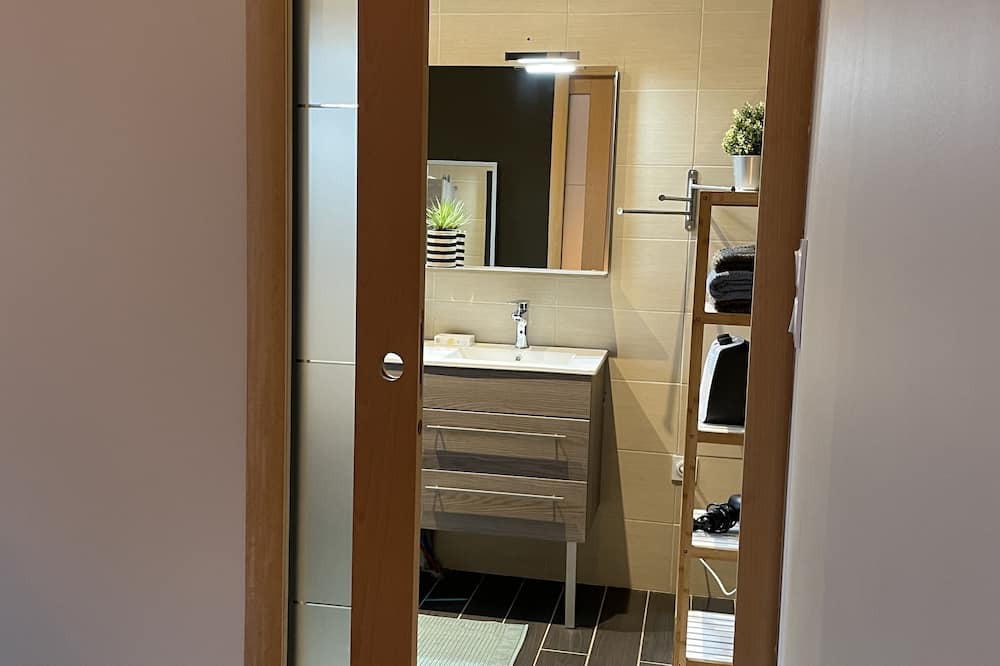 Photo of Bathroom in Escuilles