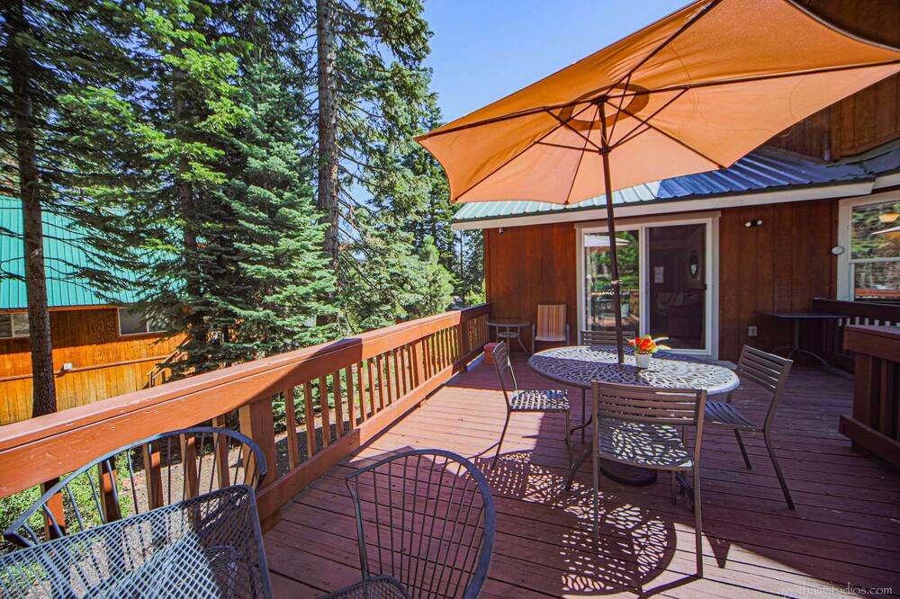 Photo of Outdoor in Kingswood Estates