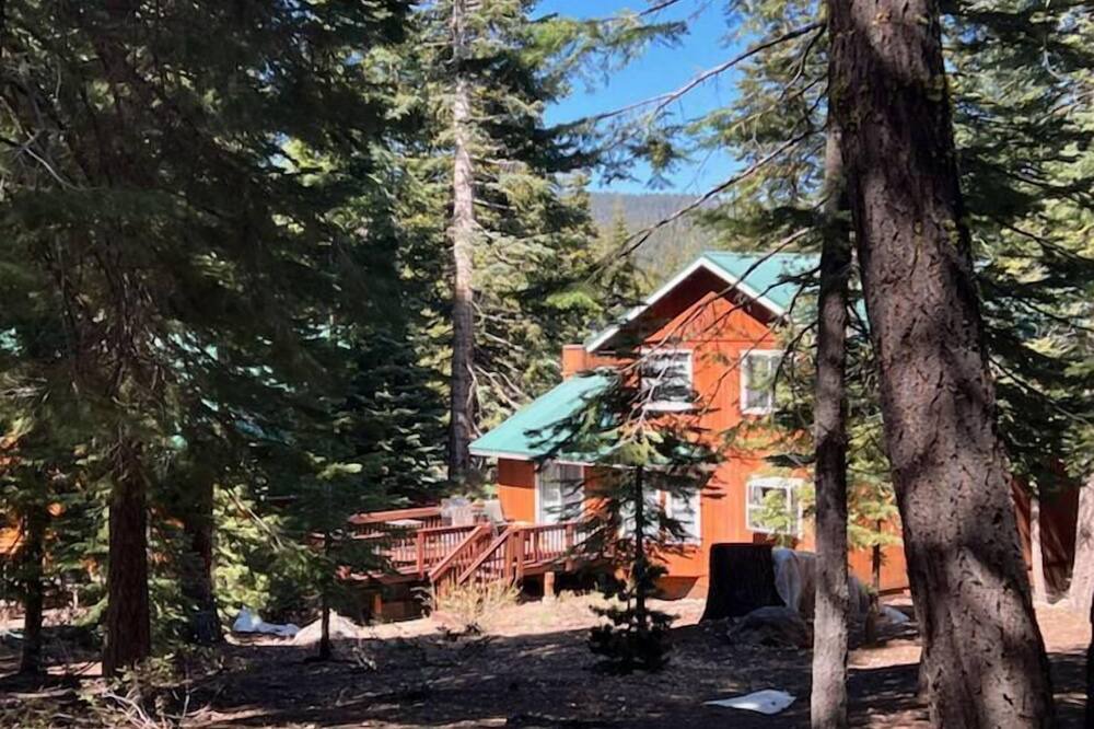Photo of Outdoor in Kingswood Estates