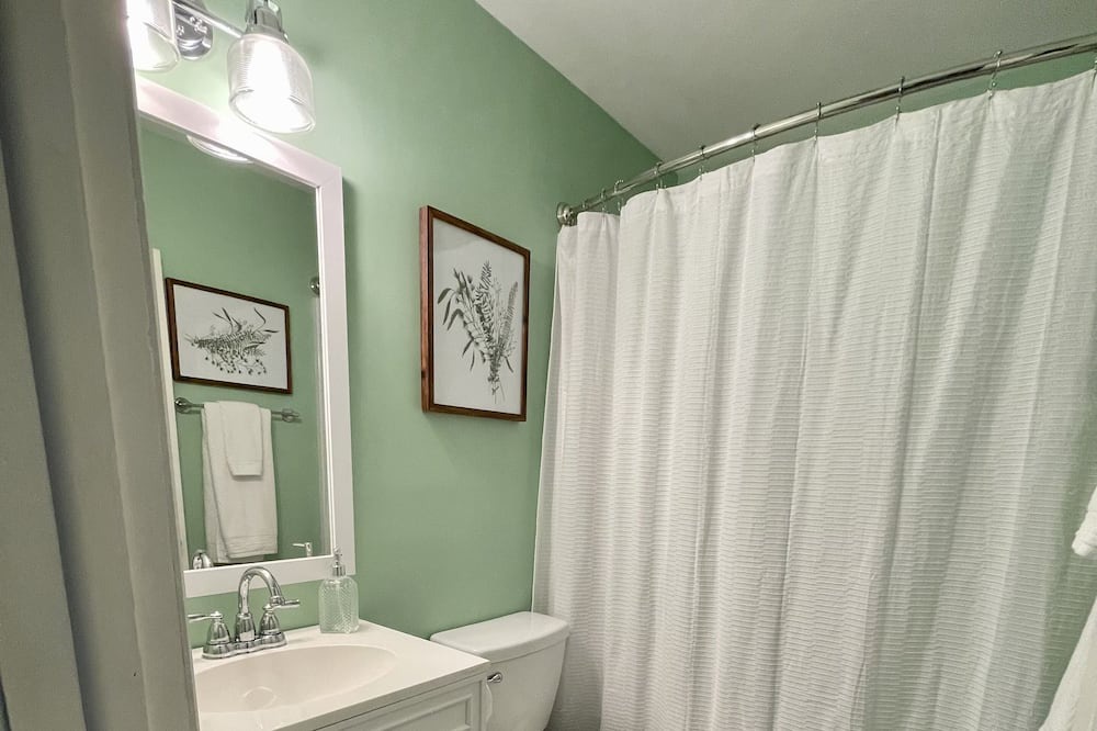 Photo of Bathroom in Fort Valley