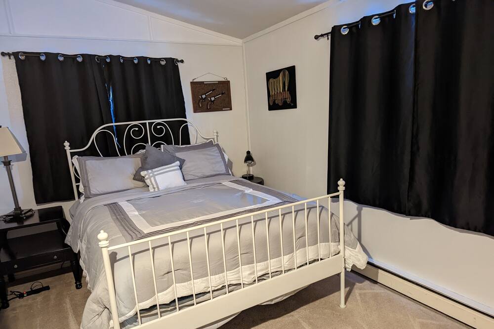 Photo of Bedroom in Ontonagon