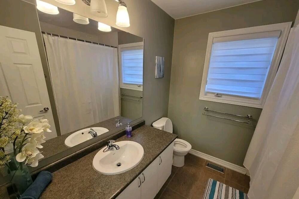 Photo of Bathroom in Alliston