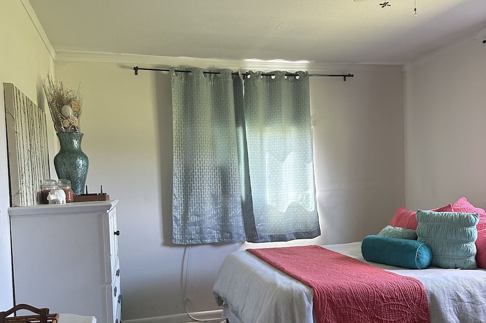 Photo of Bedroom in Snow Hill